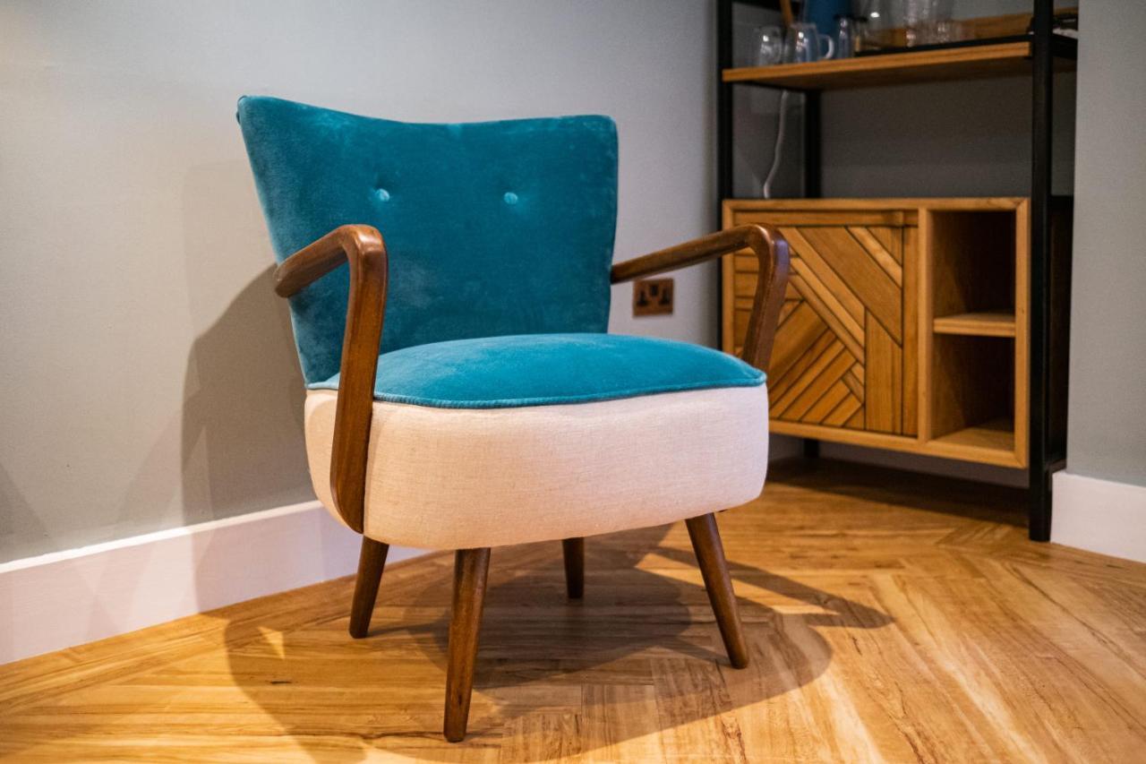 The White House Hotel Bowness-on-Windermere Exterior photo A mid-century armchair